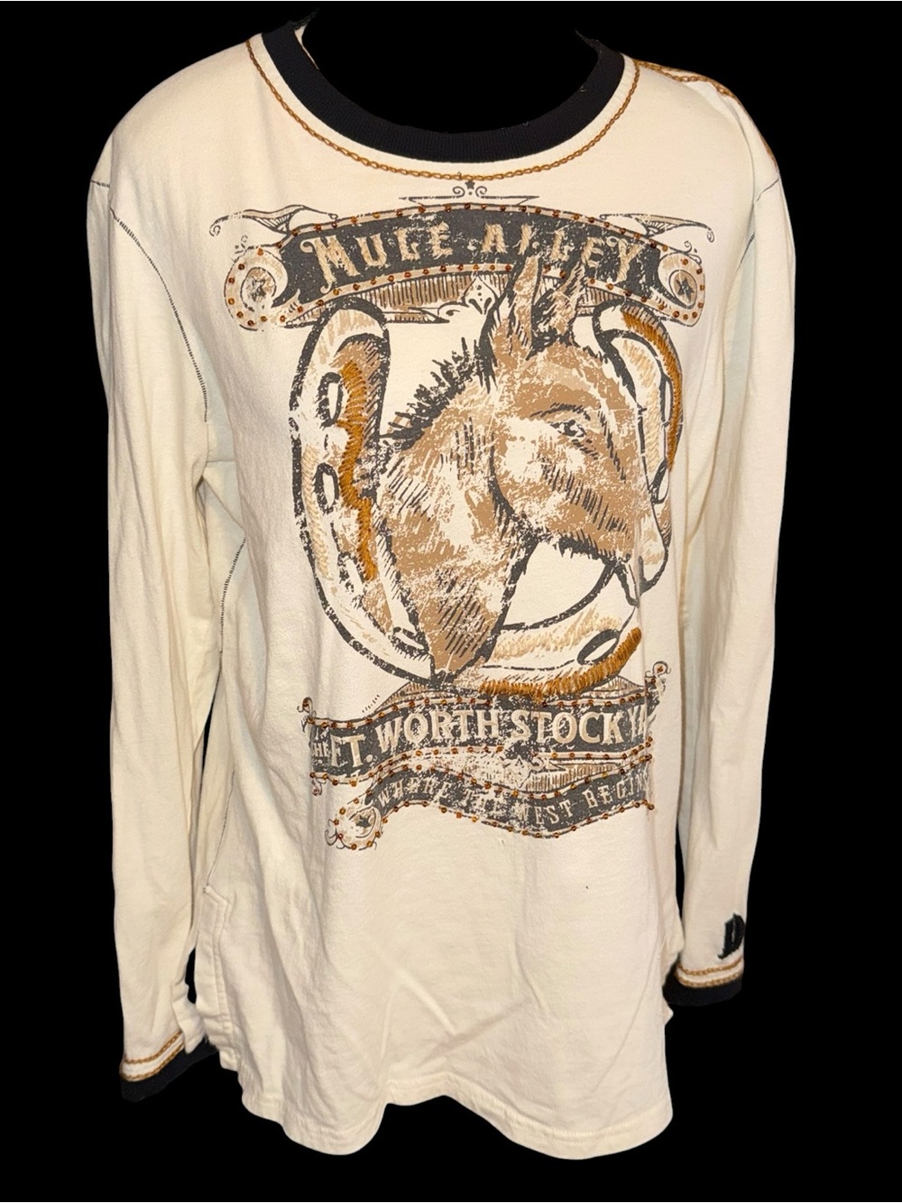 Woman’s Double D Ranch Mule Alley Fort Worth Stockyards Long Sleeve Shirt Medium